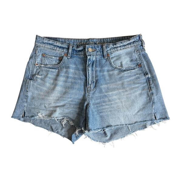 American Eagle Tomgirl Jean Shorts Raw Cut Hem Distressed Denim Women’s 8 - Picture 9 of 9
